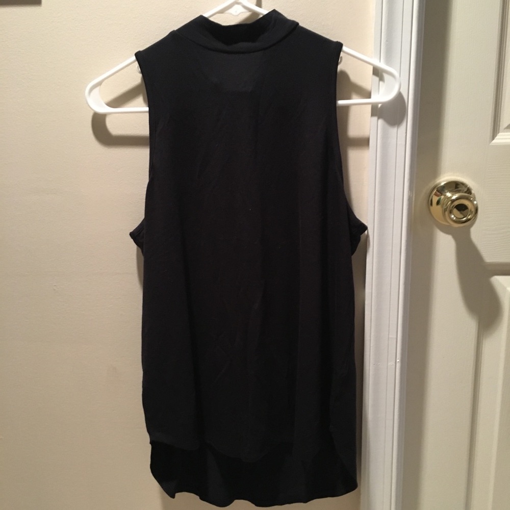 Open back Tank - Picture 3 of 5